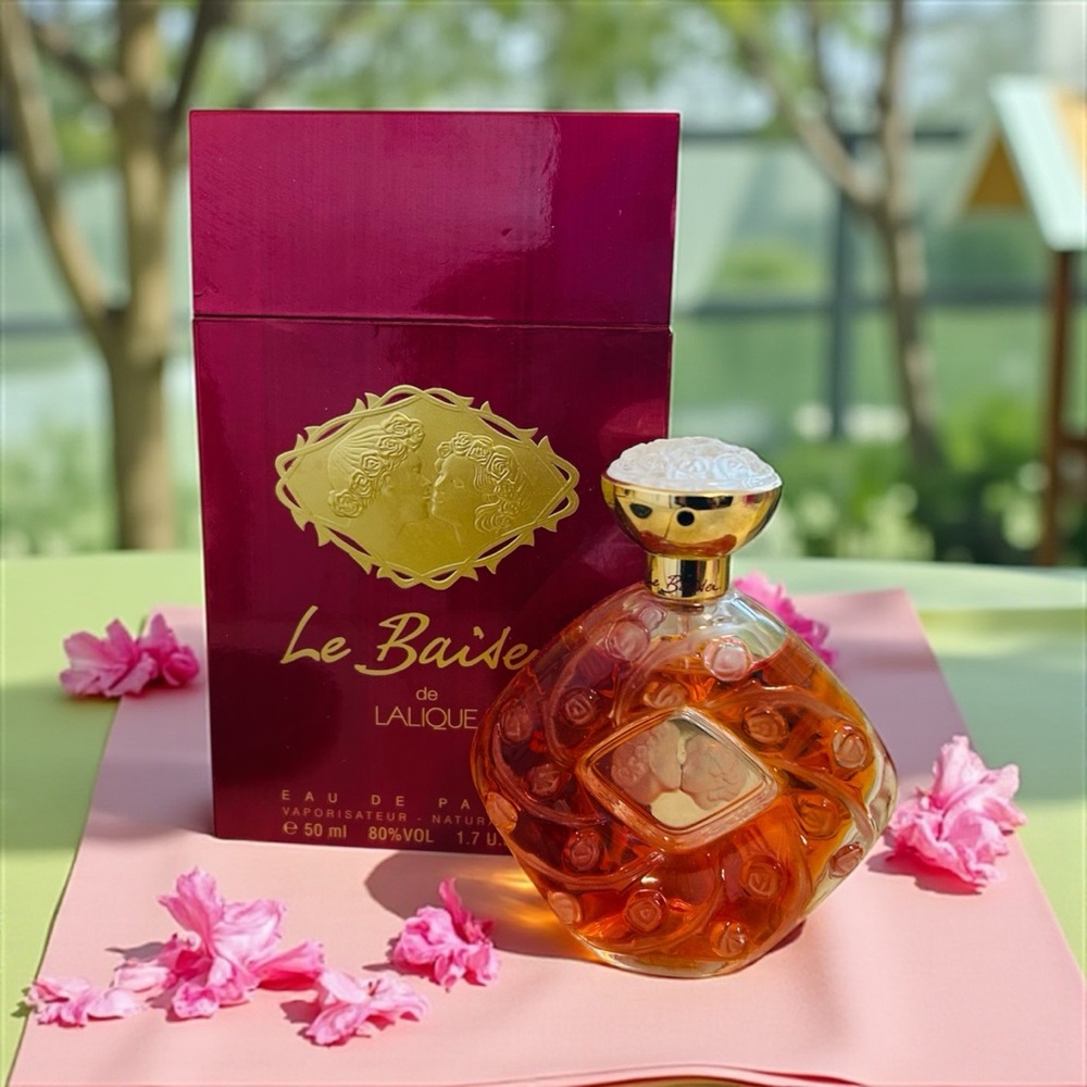 VINTAGE Le Baiser Lalique by Lalique Eau de Parfum 50ml